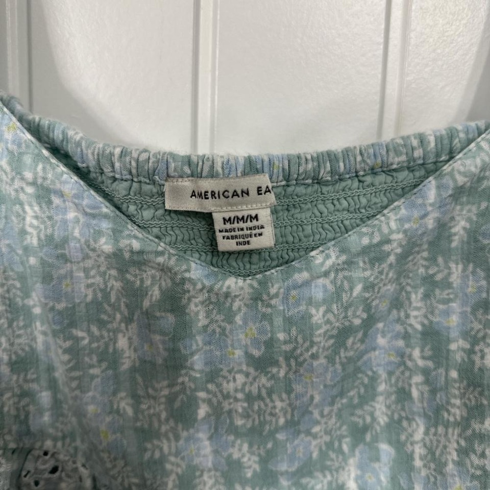 Cottage core coquette eyelet babydoll short sleeve blouse. M - Picture 2 of 6